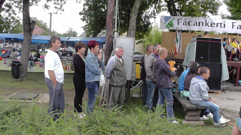 S2220135.JPG
